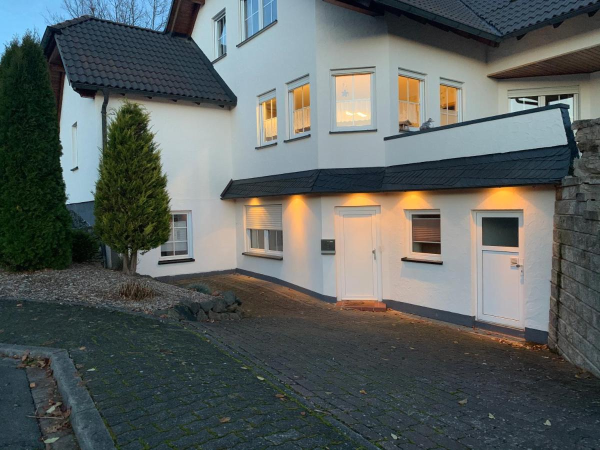Aktiv-Ferienwohnung "Snow & Bike"- Zentral Zwischen Winterberg Und Willingen Ngoại thất bức ảnh